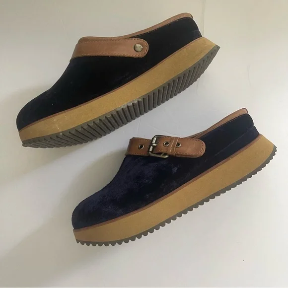 EARTH Lyra Navy Velvet clogs with buckle • size 7 - Picture 4 of 12